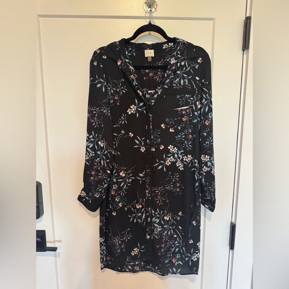 Cupio Black Dress/Top with Floral Accents